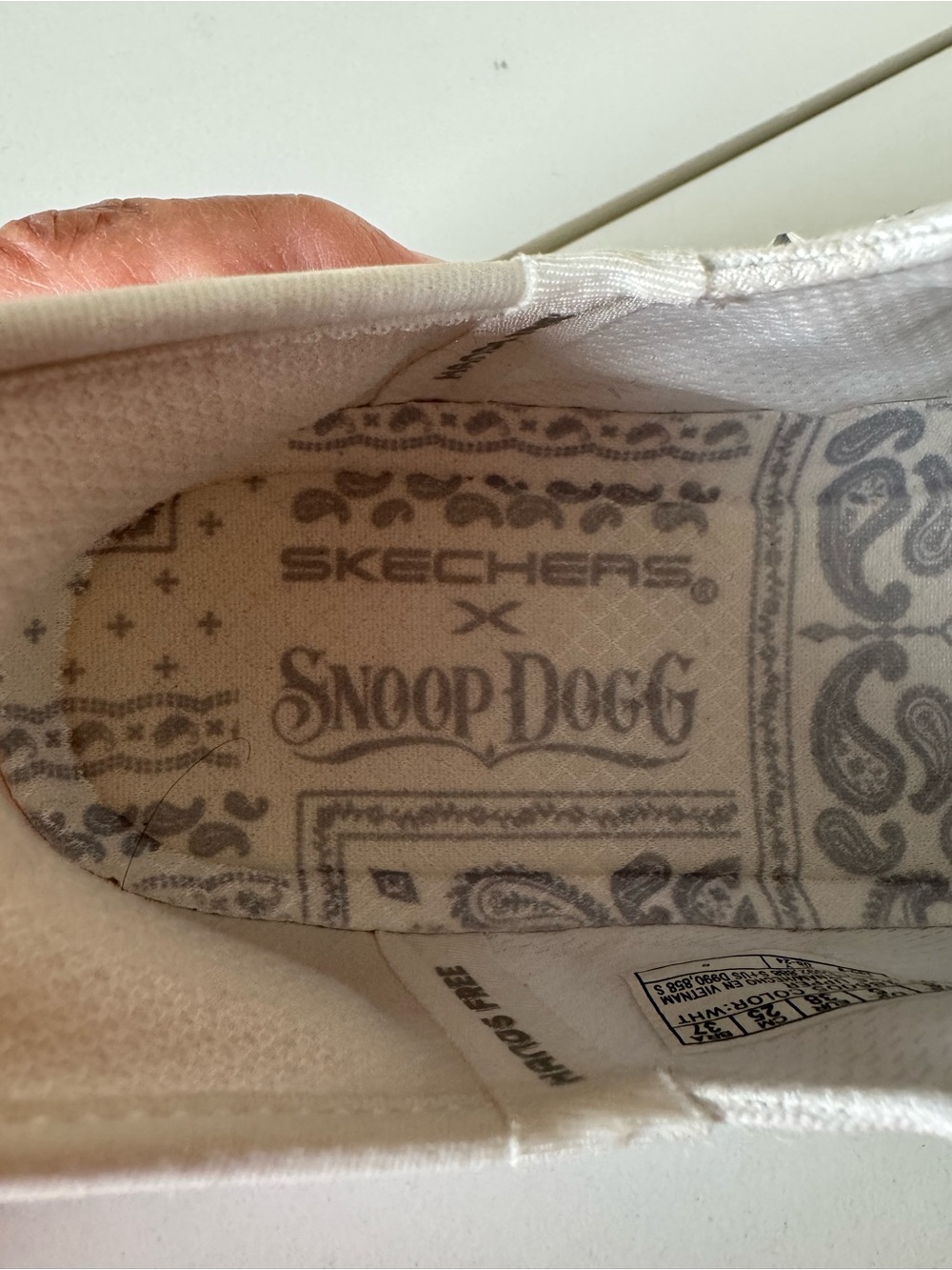 Skechers Snoop Dog White Rhinestone Studded Lace-Up Limited Edition Sneakers 8 - Picture 8 of 15